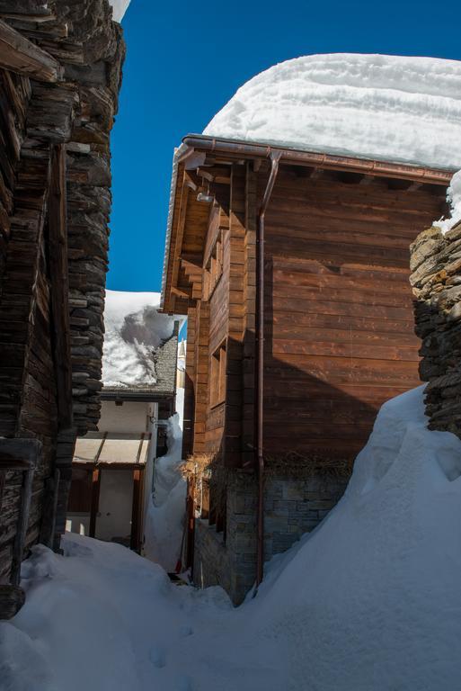 Zwargji Hotel Formazza Exterior photo